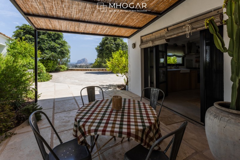  Exclusive Annual Rental - Timeless Design,  Mediterranean Views in La Costa Blanca!